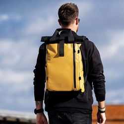 VerrekijkerShop | WANDRD PRVKE 11-Liter Lite Dallol Yellow VerrekijkerShop | WANDRD PRVKE 11-Liter Lite Dallol Yellow