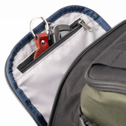 Think Tank DarkLight Backpack 14L - montane green Think Tank DarkLight Backpack 14L - montane green