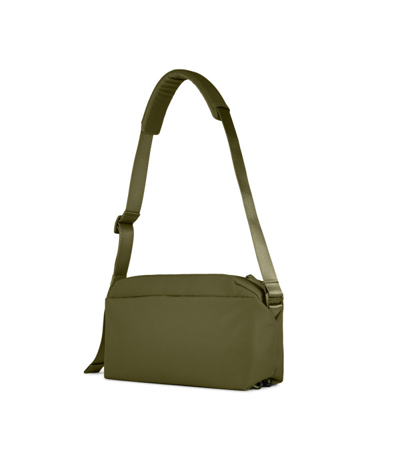 Urth Dolomite 8L Camera Sling (Green) Urth Dolomite 8L Camera Sling (Green)
